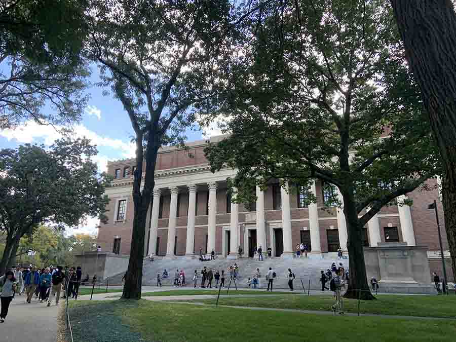 In pictures: Streetcar, Fall colours and pizza with pulled pork & mango topping give Kolkata boy his fill in Boston